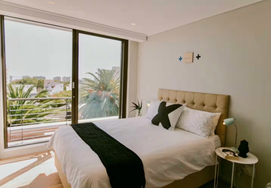 To Let 2 Bedroom Property for Rent in Green Point Western Cape